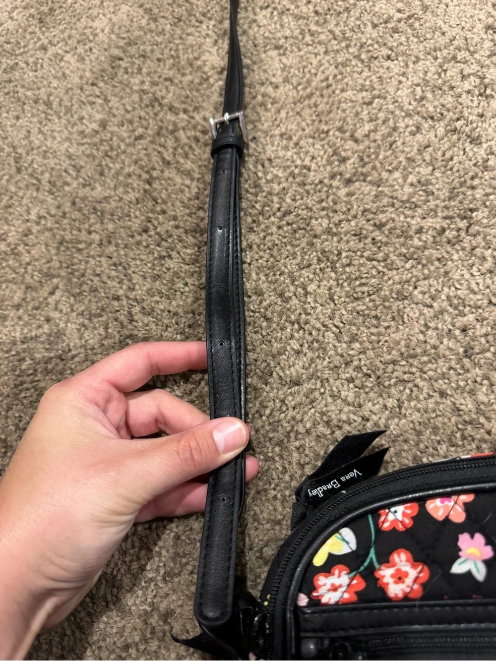 BLACK AND COLORFUL FLORAL VERA BRADLEY CROSSBODY BAG WITH LEATHER STRAP